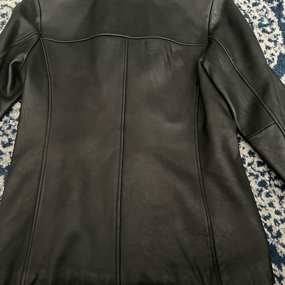 Beautiful leather jacket - Picture 2 of 4